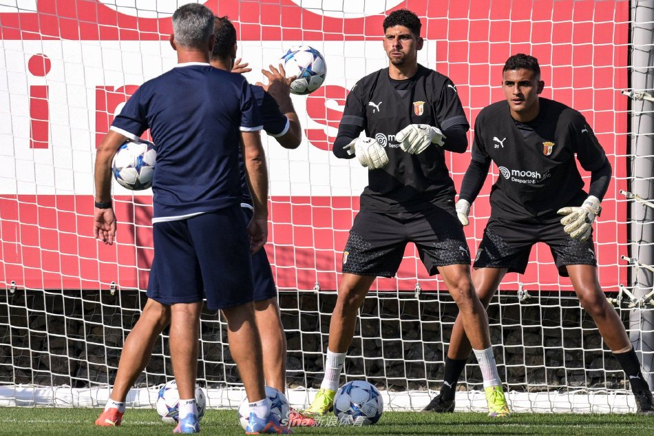 及其如何在 及其如何在