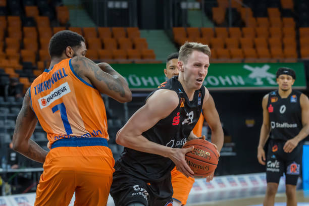 英格拉姆因 英格拉姆因