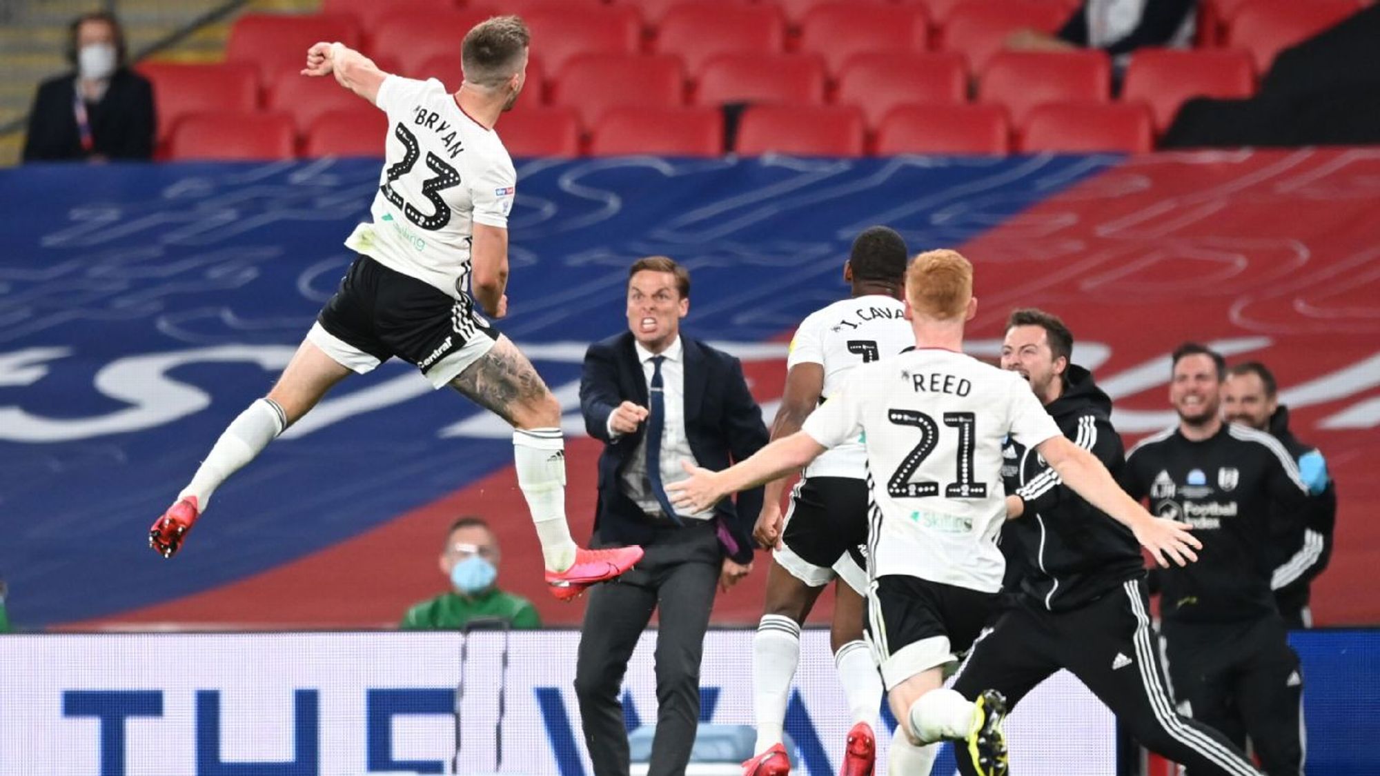 最终捧杯成 最终捧杯成